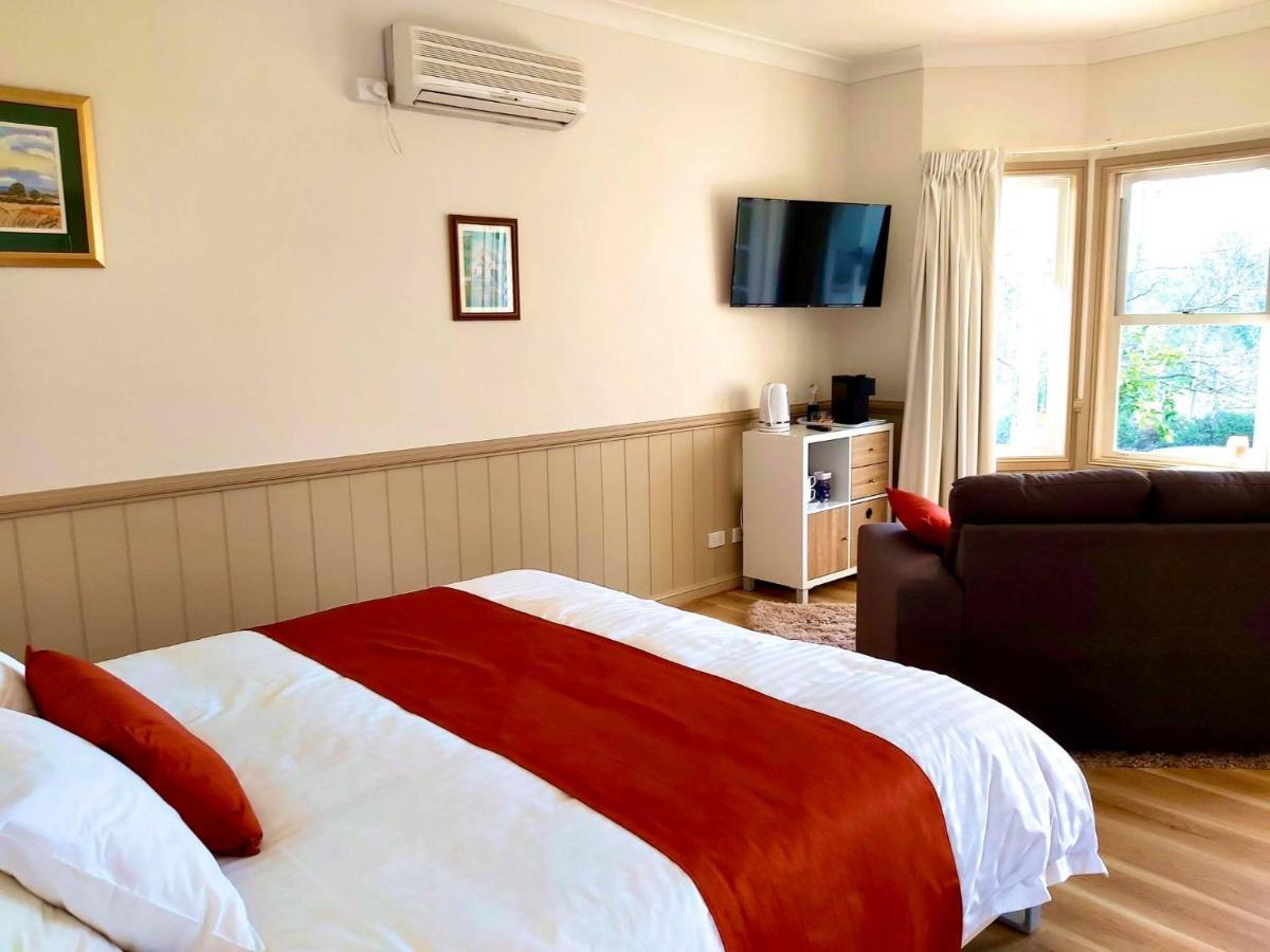 Accommodation Creek Cottages & Sundown View Suites Ballandean Eksteriør billede
